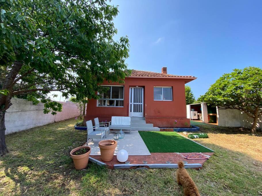 فيلا إيسلا دي أروسافي La Casilla - Illa Isla De Arousa - Preciosa Casa Enfrente A Playa Con Vistas Al Mar Y Playa المظهر الخارجي الصورة